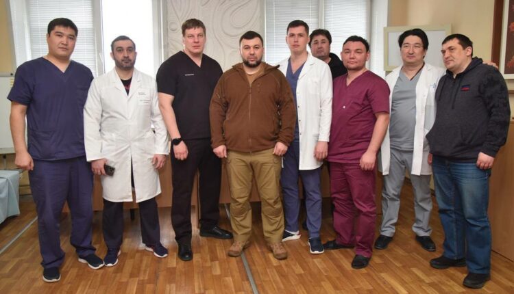 Глава ДНР объявил благодарность российским врачам-волонтерам