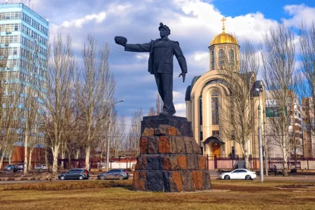 Митрополит Иларион в пасхальном послании рассказал, что необходимо совершить, чтобы восстановить Донбасс