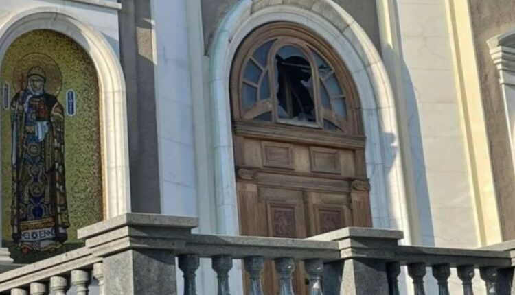 ВФУ обстреляли главный православный собор Донецка