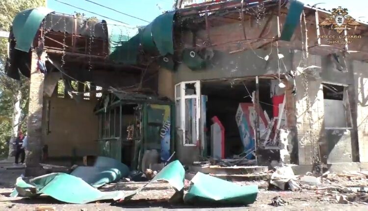Последствия обстрела со стороны ВФУ в Куйбышевском районе Донецка