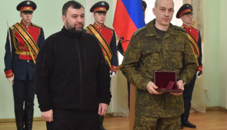 Денис Пушилин присвоил звание Героя ДНР шести военнослужащим Республики, одному из них – посмертно