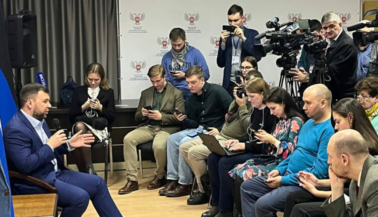 Военная обстановка, восстановление, обмен пленными: Денис Пушилин ответил на вопросы журналистов в Москве