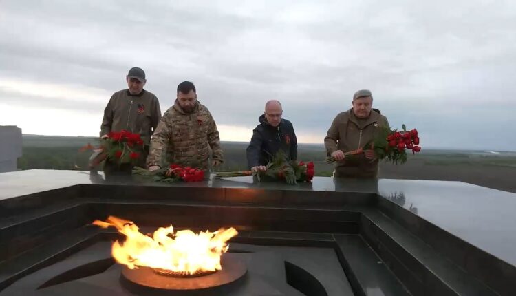 Сергей Кириенко и Денис Пушилин почтили память защитников Донбасса