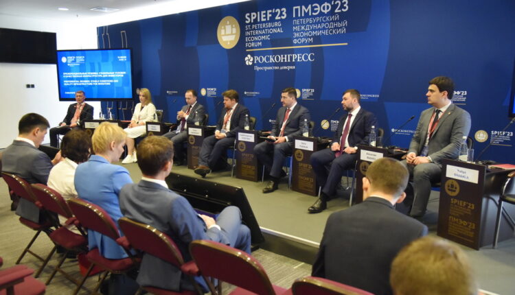 Денис Пушилин на сессии ПМЭФ рассказал о проработке вопросов создания свободной экономической зоны в ДНР