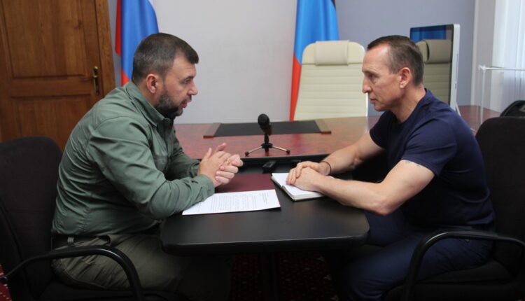 Денис Пушилин провел совещание с Николаем Цигановым по вопросам восстановления жилья в Макеевке, поврежденного обстрелами ВФУ