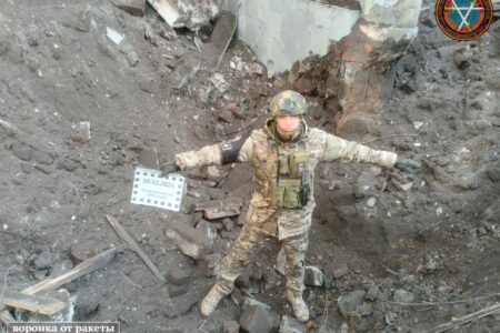 Фиксация последствий обстрела Ворошиловского района Донецка в 14:10 20.02.2024